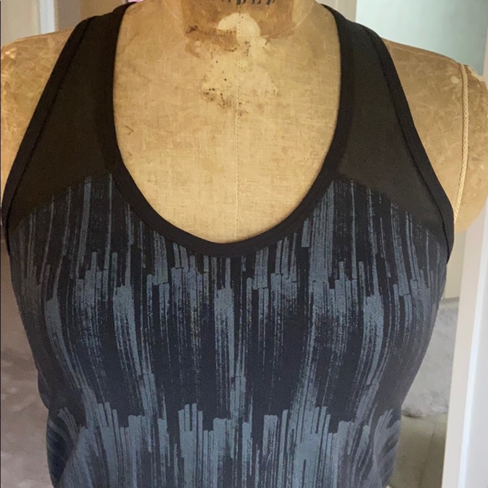 Lululemon athletic top tank black mesh grey size 6